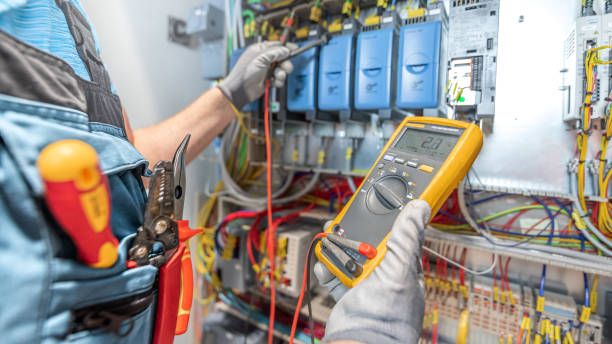 Best Licensed Electrician  in Hudson Bend, TX